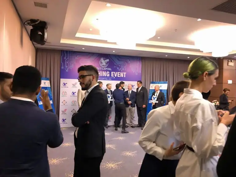 Cho thuê mẫu tây