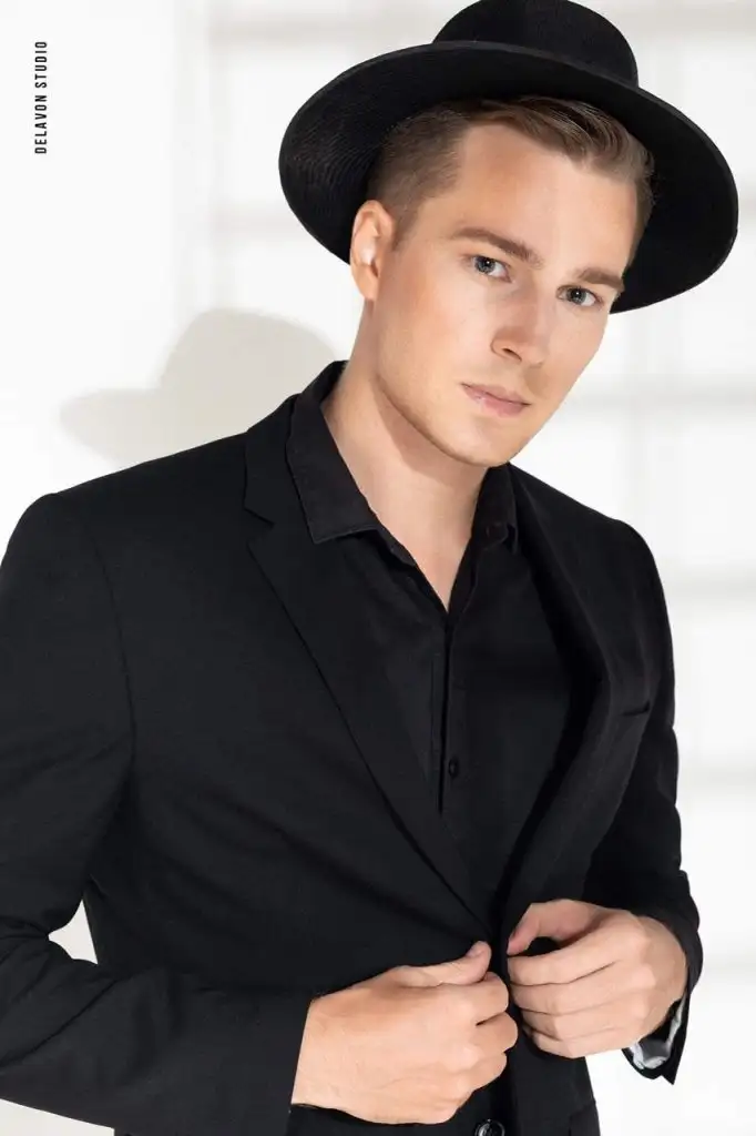 Cho thuê mẫu tây