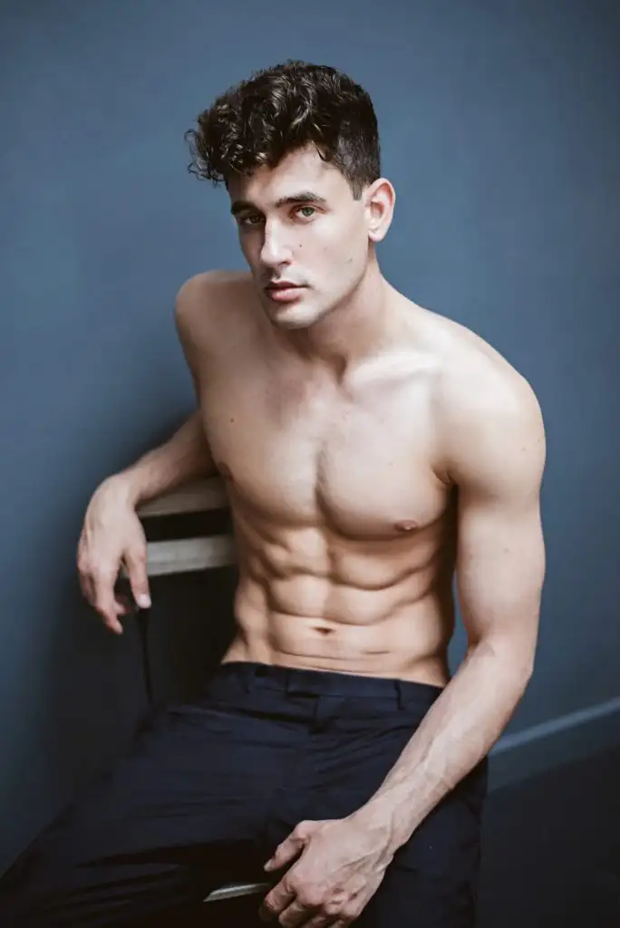 Cho thuê mẫu tây